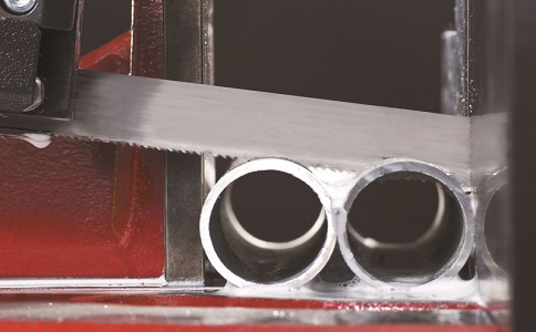 凉山锯切金属材料时出现卡带锯条原因以及处理方法？